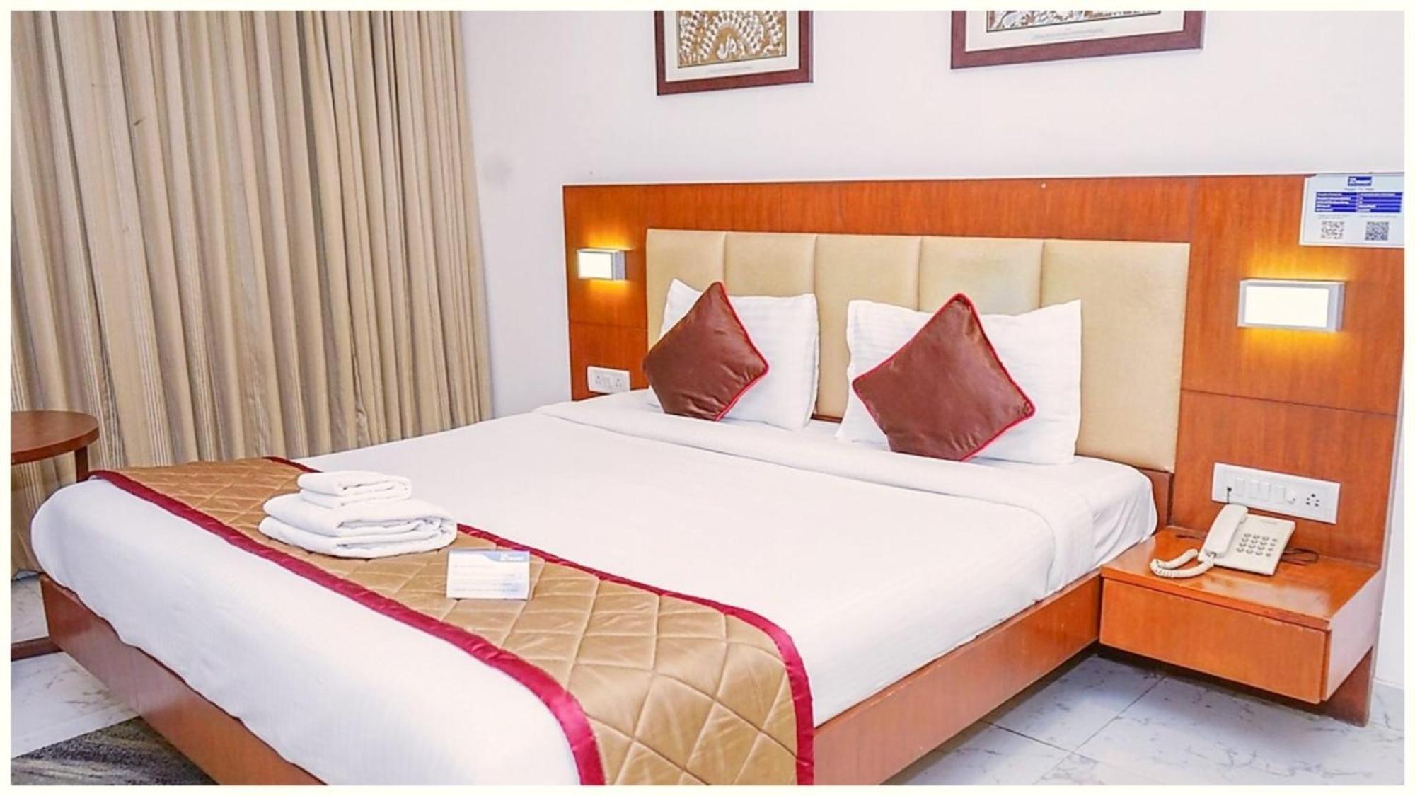 Sea View Hotel- New - S H R I - Gajanana - Near Jagannath Temple - Fully Air Conditioned Hotel - Best Luxuary Hotel Puri
